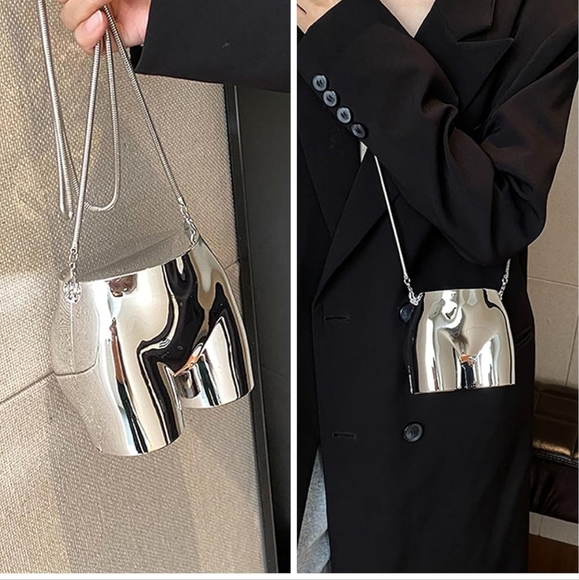 Silver Metallic Butt Purse New - Picture 3 of 6